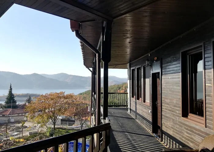 Trifon Zarezan Family 3* Glavatartsi