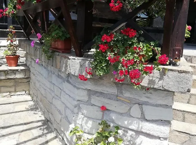 Trifon Zarezan Family Hotel