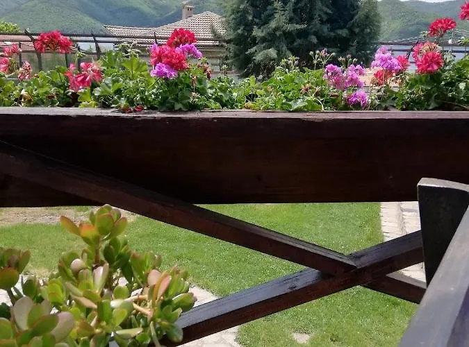 Trifon Zarezan Family Glavatartsi