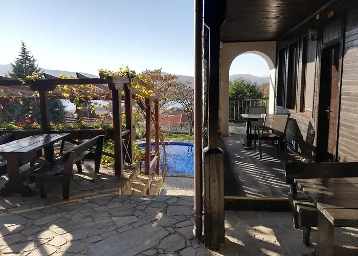 Hotel Trifon Zarezan Family