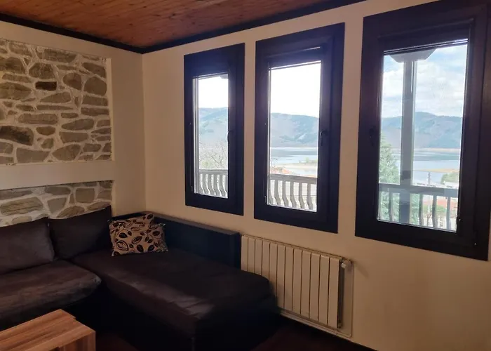 Trifon Zarezan Family 3*