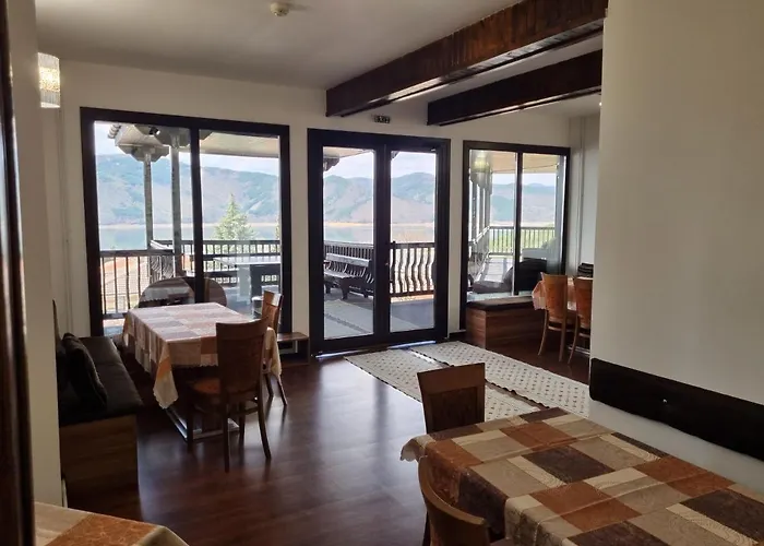 Hotel Trifon Zarezan Family 3*