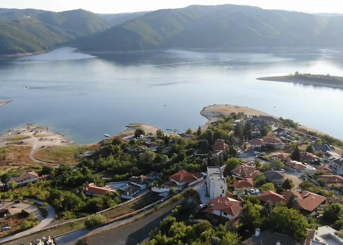 Trifon Zarezan Family Hotel 3*