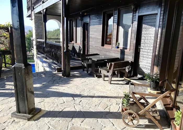 Trifon Zarezan Family Hotel 3*