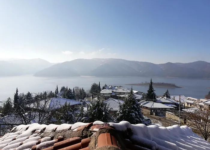 Trifon Zarezan Family Hotel 3*